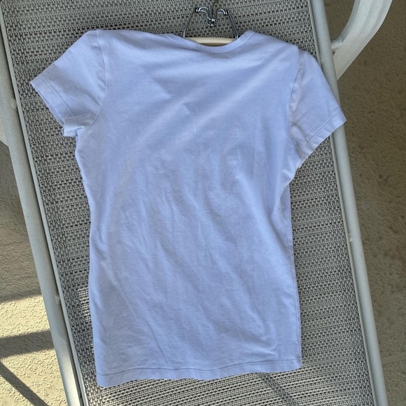 Vintage y2k Guess t shirt - Picture 3 of 3